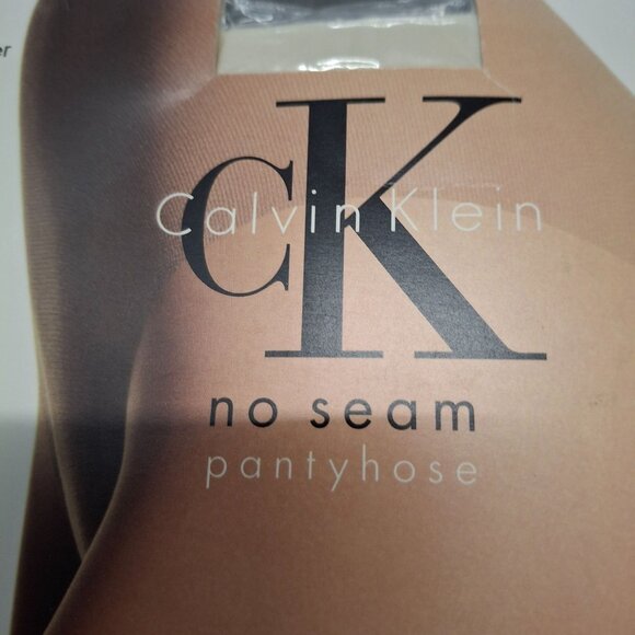 NIP Vintage Calvin Klein Very Sheer No Seam Pantyhose  528 Size 1 Ecru 1995 - Picture 3 of 5